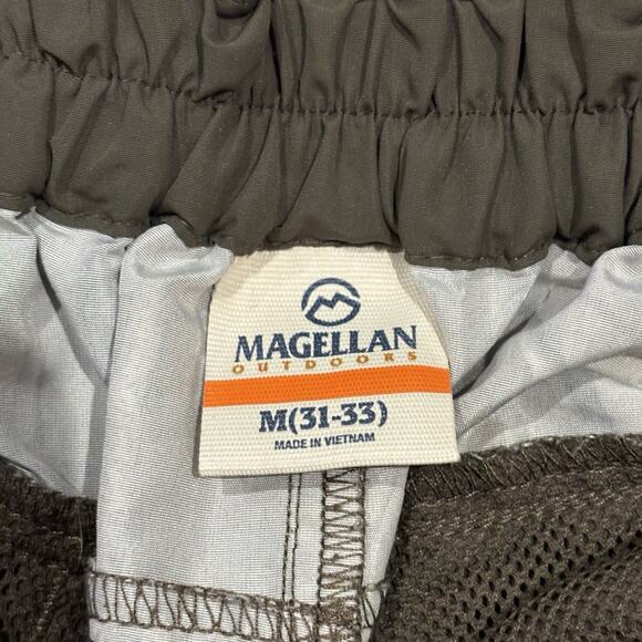 Magellan Woodland Camo Cargo Shorts Hunting Outdoor Men's Medium (31-33) - Picture 3 of 8